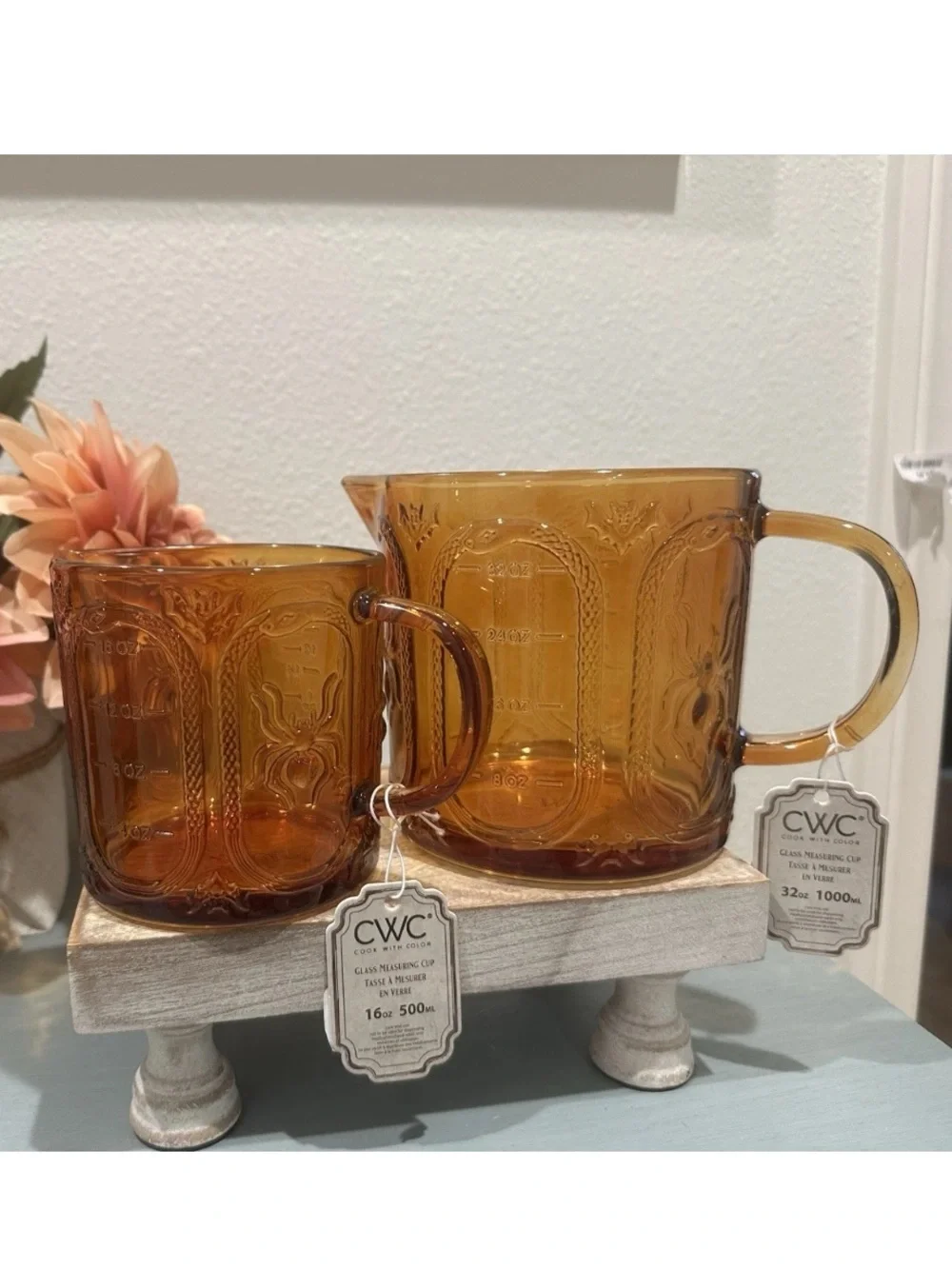 CWC Cook With Color Amber Halloween Glass Measuring Cups16oz & 32oz Cups Spiders